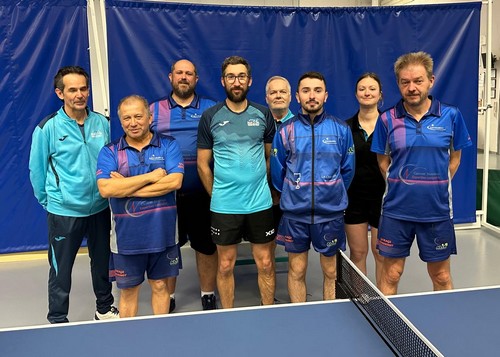 Les equipes de CHAGNY TT 3 et MACON  TT 2