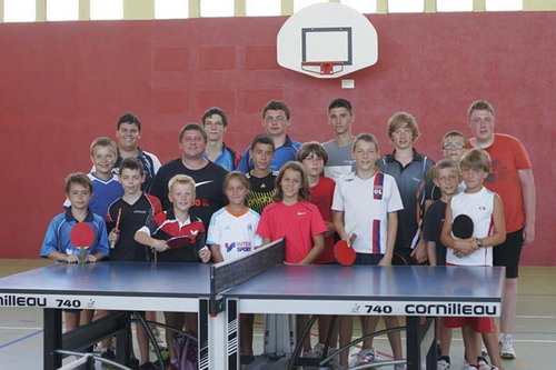 Le groupe au gymnase<br> (Cliquer sur la photo pour agrandir)