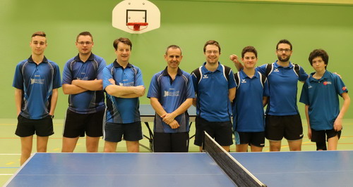 Les equipes de Chagny TT 1 et Auxerre 2