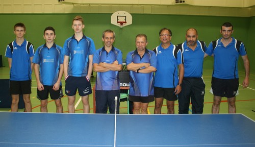 Les equipes de Chagny TT 2 et AS GAZELEC AUXERRE 3