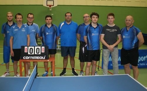 Les equipes de Chagny TT 3 et BRESSE PING 2