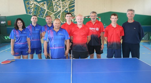 Les equipes de CHAGNY TT 2 et DIJON TT 3