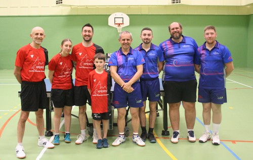Les equipes de CHAGNY TT 2 et U.P CREUSOT VARENNES 6